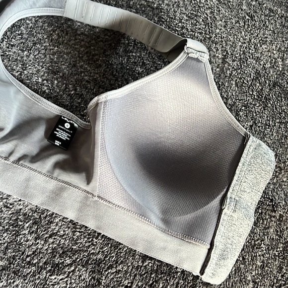 LAYER 8 QUICK DRY SPORTS BRA ZIPPER FRONT ADJUSTABLE STRAP SIZE S HEATHER GREY. - Picture 14 of 17